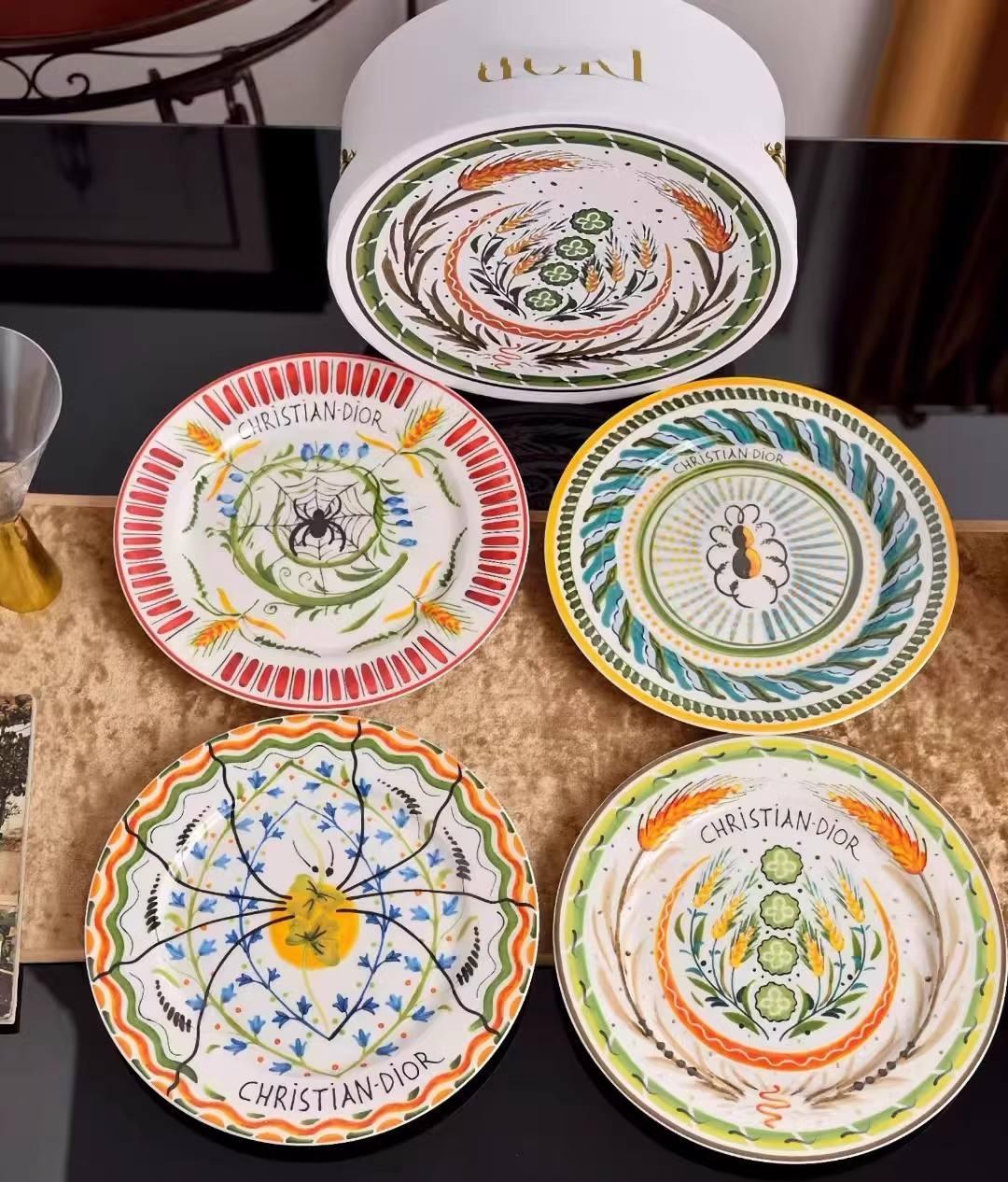 Customized Dish Travel Gifts Souvenirs Ceramic Decorative Gifts - Custom WLD